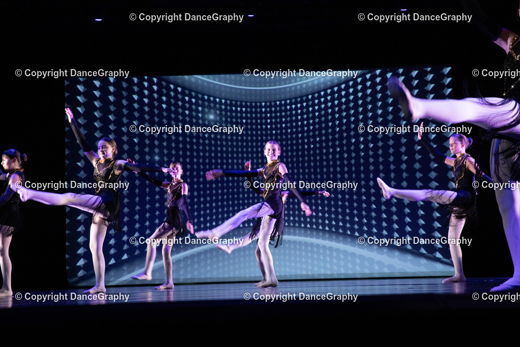 GPHY6211 | DanceGraphy - Realisiert mit Pictrs.com