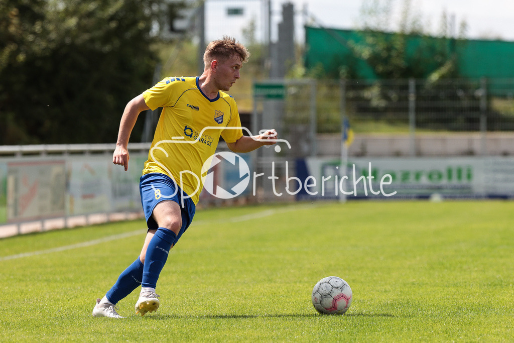 FC Pipinsried - SSV Jahn Regensburg II | Tim GREIFENEGGER (FCP)