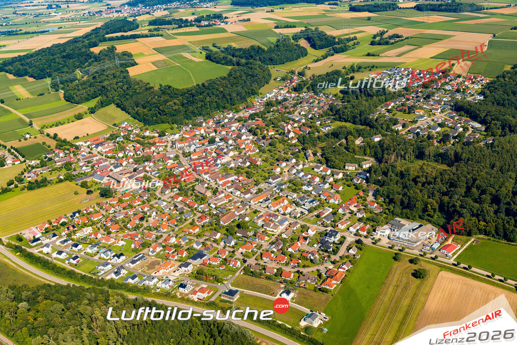 Luftaufnahme der Stadt Gundremmingen - Die Luftaufnahme wurde 2025 vom UL-Flugzeug heraus erstellt ( keine Drohne ) - Hochauflösende Luftaufnahme - für professionelle Ausdrucke geeignet. Die Geschenkidee !Mit Lizenz und Bildrechte bestellbar