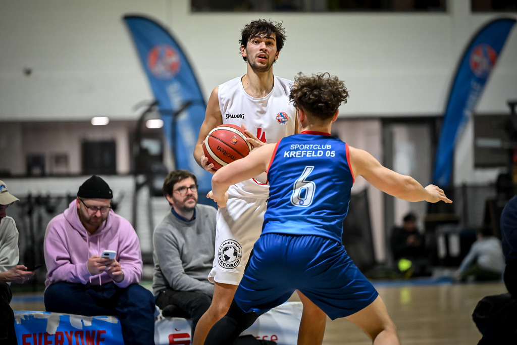 gml_114 | Fotos von Basketballspielen aus dem Raum NRW fotografiert von Gero Mueller-Laschet und Daniel Schaefer - Realisiert mit Pictrs.com