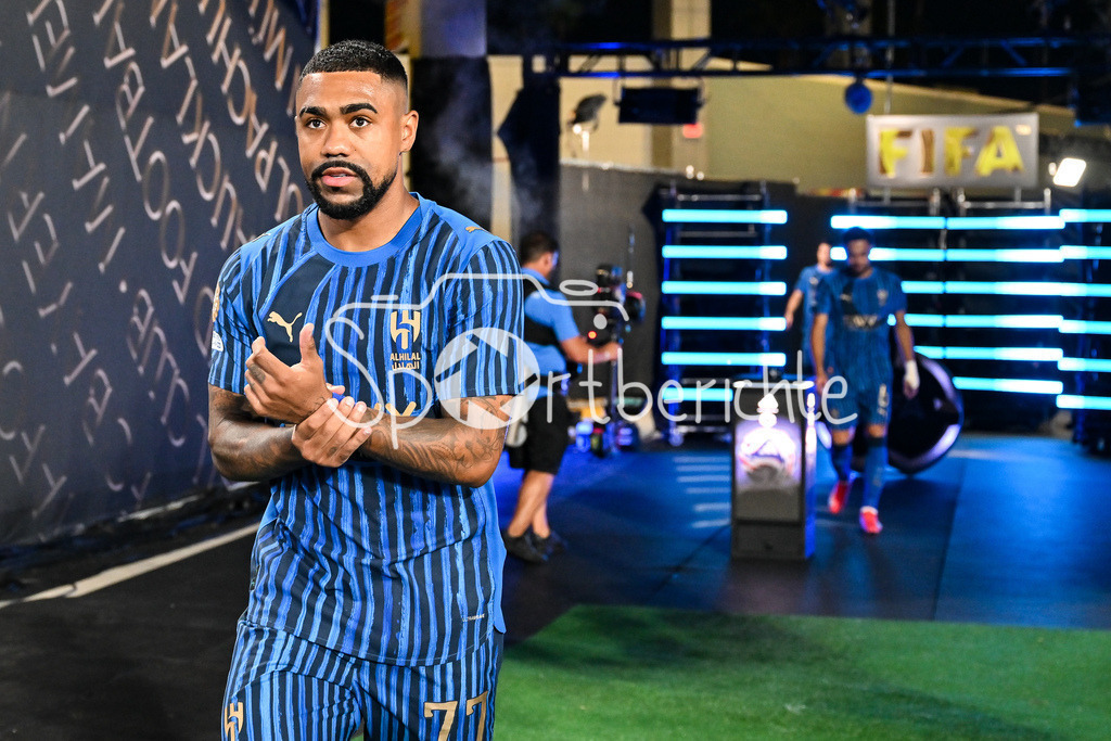 Manchester City - Al-Hilal SFC | im Bild MALCOM (Al-Hilal 77) auf dem Weg zum Spielfeld / Einzelfoto / Freisteller / FIFA Club World Cup: Manchester City - Al-Hilal SFC, Camping World Stadium am 30.06.2025 / NOT FOR SALE IN USA