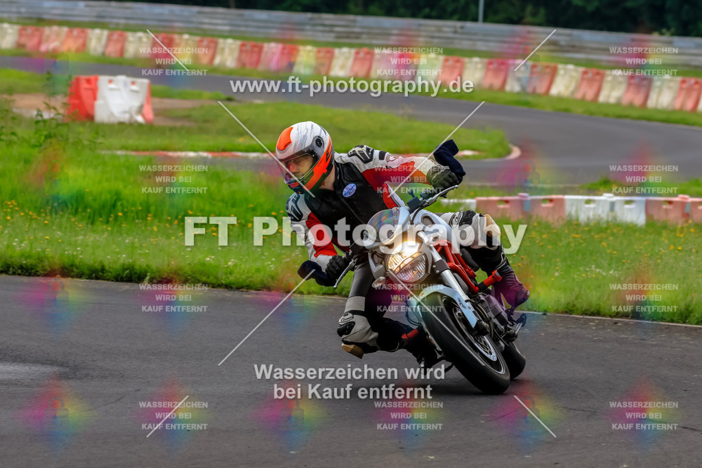 VBK-6510 | Hier findet Ihr Bilder von Touristenfahrten auf der Nürburgring Nordschleife oder von anderen Veranstaltungen die ich besucht habe. Viel Spass beim Durch Schauen 