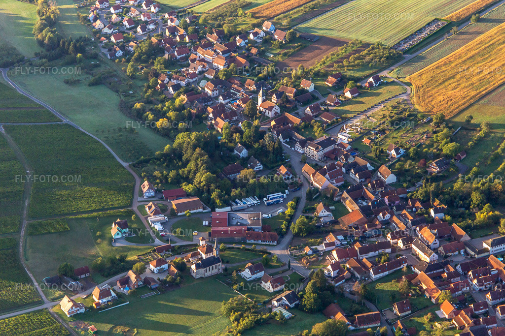 Aerial view: View of the town in Cleebourg in the state Bas-Rhin, France.Photo: IMG_138829.jpg taken on 09/24/2023 by Werner Riehm/FLY-FOTO.comResolution of the original: 5336 x 3557 px