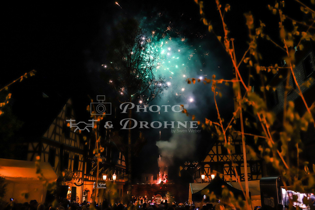 Oberwesel 2023 Hexennacht-2396 | Die Hexennacht in Oberwesel am Rhein findet in der Walpurgisnacht am 30. April statt. - Realisiert mit Pictrs.com