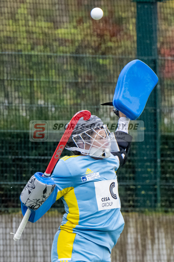 HK_20230401_106566 | 1. Bundesliga Damen Düsseldorfer HC - Harvestehuder THC  am 1.4.2023 DHC Düsseldorf, Düsseldorf , Nathalie Kulbatzki ( Torfrau Düsseldorfer HC #1 )