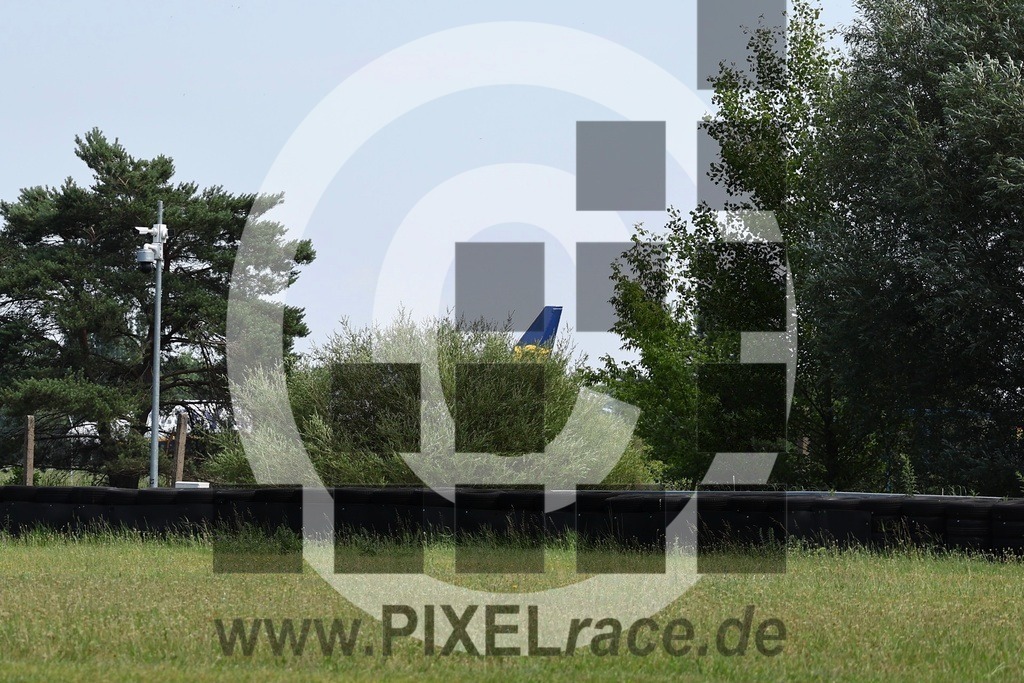 social-20240605_37481 | Schöne Erinnerungen an spannende Momente - das festzuhalten ist unser Job. PIXELrace.de ist seit 2003 auf den Rennstrecken Europas unterwegs um die Action draußen beim Fahren und die wunderbare Stimmung imm Fahrerlager für euch einzufangen.