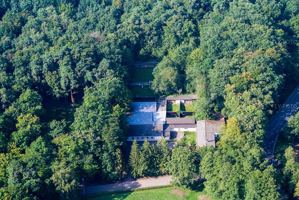 Luftbild: Übungsgelände und Trainingsbereich des Schießplatzes des Sportschützenvereins in Kandel im Bundesland Rheinland-Pfalz in Deutschland. Foto: IMG_3681.jpg vom 07.09.2006 durch Werner Riehm/FLY-FOTO.de