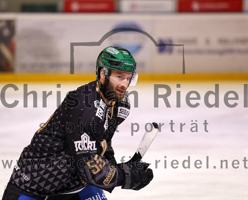 2024-03-08_068_TSV_Erding_gegen_EHC_Koenigsbrunn | Erding, Deutschland, 08.03.2024:
Eishockey, Bayernliga Playoffs 2023 / 2024, 1. Spieltag, TSV Erding gegen EHC Königsbrunn, Endergebnis: 3:0

Petr Pohl (Erding Gladiators, #55)

Foto: Christian Riedel / fotografie-riedel.net