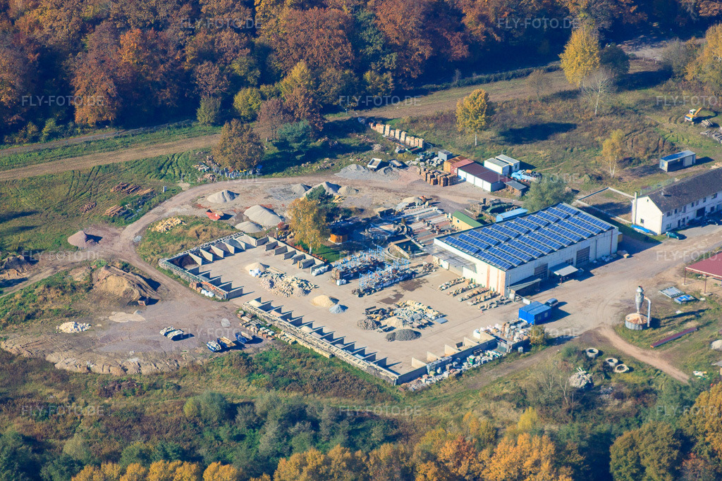Luftbild: Palatinum Landschafts- und Gartendesign am ehemaligen Sägewerk in Hagenbach im Bundesland Rheinland-Pfalz in Deutschland. Foto: IMG_35391.jpg vom 31.10.2010 durch Werner Riehm/FLY-FOTO.de