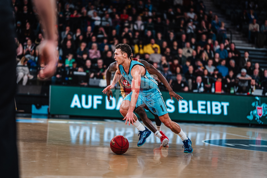 Basketball | Männer | Saison 2024/2025 | BKT EuroCup | Veolia Towers Hamburg vs. Umana Reyer Venice | 08.01.2025 | Brae Ivey (#1, Veolia Towers Hamburg)