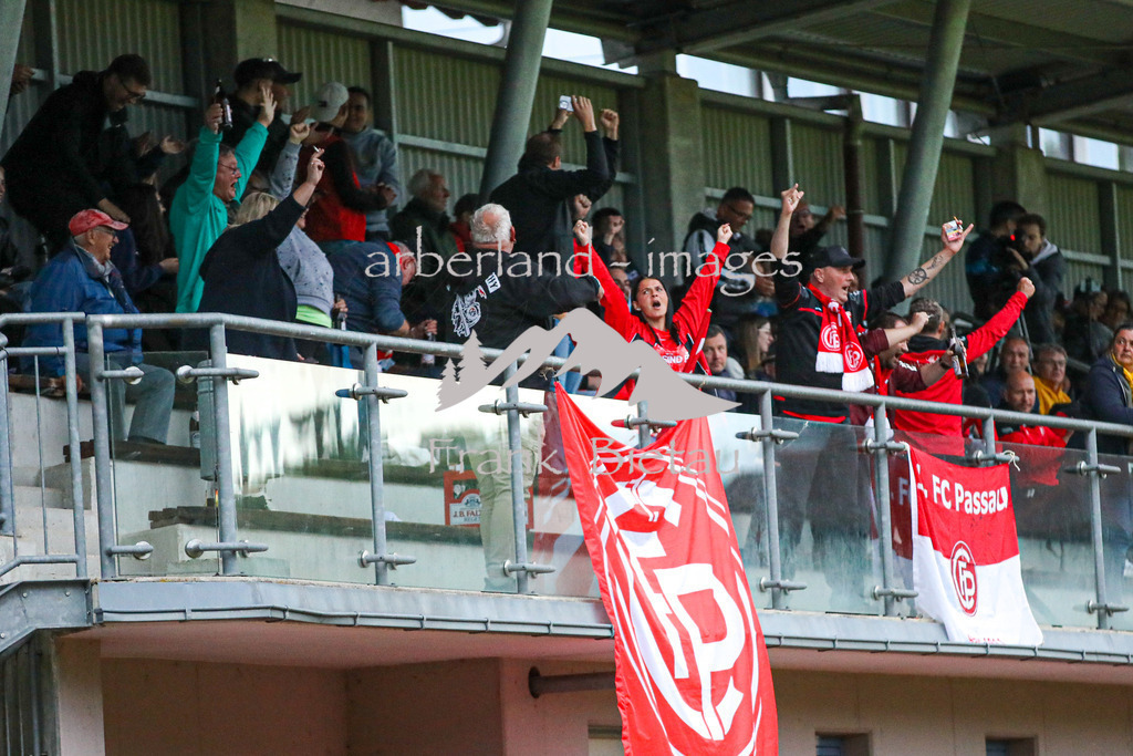 OE7A8602 | die Fans über das Ergebnis im Spiel Hutturm-Mauth