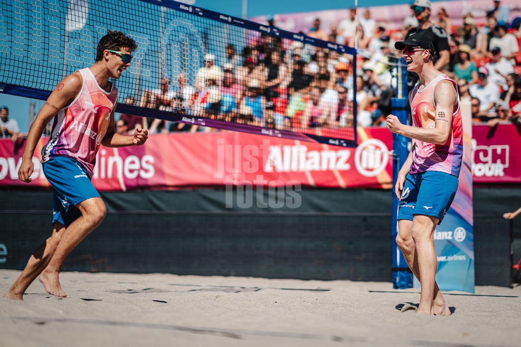 Beachvolleyball | Männer | Allianz German Beach Tour 2024 | Tourstop Kühlungsborn | 11.08.2024 | v.l. Lui Wüst und Philipp Huster freuen sich