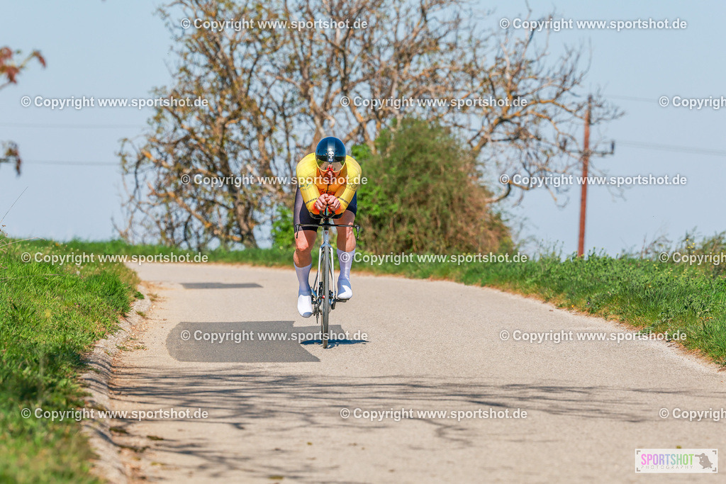 337_AR7_4080 | Neusiedlersee Radmarathon 2026@sportshot_your_pictrs #yourpictures#roadtowm2029 #nrm #neusiedlerseeradmarathon #neusiedlersee #neusiedlerseetourismus #burgenland #mörbisch #nrm26 #burgenlandtourismus #voglundco #poweredbyburgenlandtourismus #radsport #rad #marathon #ucigranfondo #visitburgenland #ucigranfondoworldseries