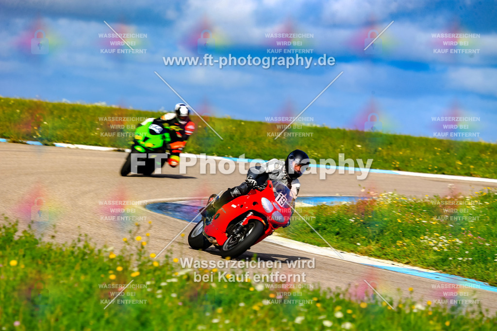 019-4939 | Hier findet Ihr Bilder von Touristenfahrten auf der Nürburgring Nordschleife oder von anderen Veranstaltungen die ich besucht habe. Viel Spass beim Durch Schauen 