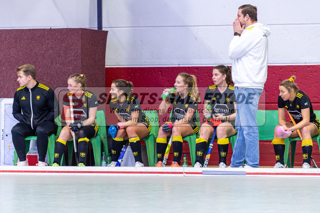 SM_2025-01-12_wD5_-126 | 1.Bundesliga Hallenhockey  (W) UHC - HTHC / 2:3 (2:1)