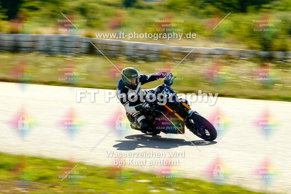 Chambley Juli-0285 | Hier findet Ihr Bilder von Touristenfahrten auf der Nürburgring Nordschleife oder von anderen Veranstaltungen die ich besucht habe. Viel Spass beim Durch Schauen 