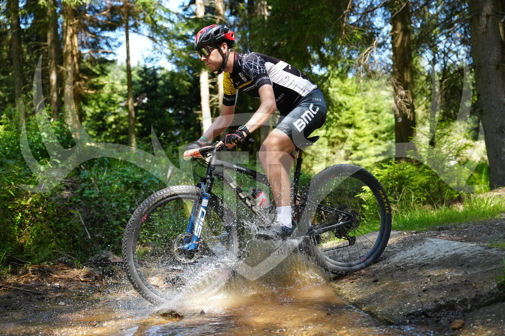 FC101692 | Fotogalerie der Treibjagd im Dunkelwald - Dein MTB Etappenrennen im Erzgebirge - Realisiert mit Pictrs.com