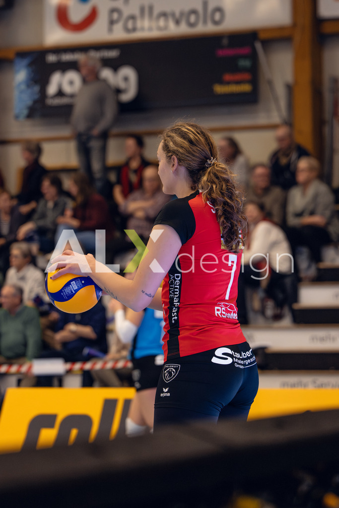 Volleyball I Frauen I Saison 2025-2026 I Volleyball NLA | Women I Round 14 I VC Kanti Schaffhausen - NLZ Volleyball Academy Zürich I 16.01.2026 | VC Kanti Schaffhausen - 7 Erin Shomaker (USA) – Aussen - Realisiert mit Pictrs.com