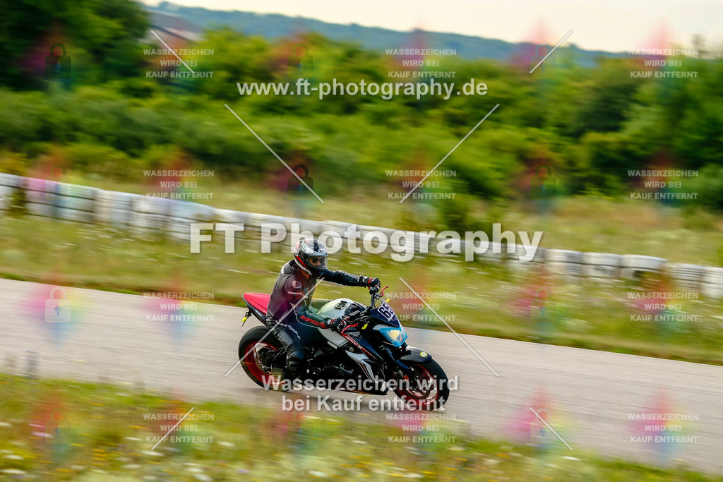 Chambley Juli-0101 | Hier findet Ihr Bilder von Touristenfahrten auf der Nürburgring Nordschleife oder von anderen Veranstaltungen die ich besucht habe. Viel Spass beim Durch Schauen 