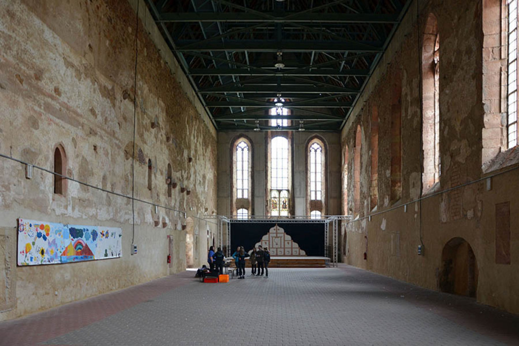 Grimma - Klosterkirche | Entdecke über 20 Kategorien Leipzig-Motive: Foto-Downloads, hochwertige Poster, Leinwand- & Fine-Art-Prints. Jetzt Lieblingsfoto im Bildlexikon Leipzig Shop bestellen!
