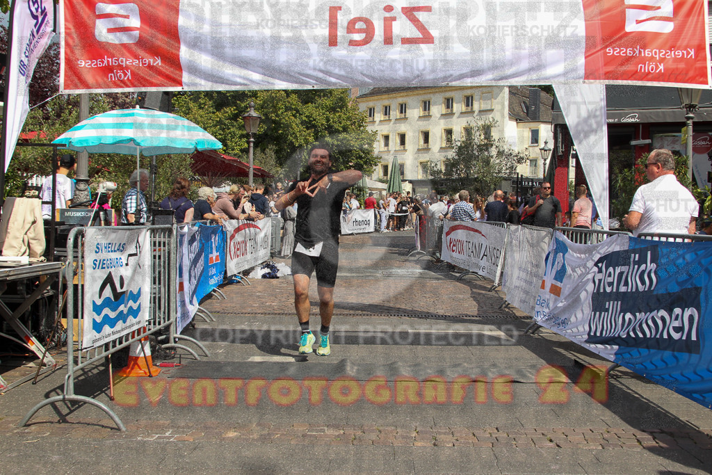 250824_1455_EV4_2364 | Sportfotografie im Rhein-Sieg Kreis, Köln, Bonn, NRW, Rheinland Pfalz, Hessen, etc. Unser Tätigkeitsfeld umfasst den Laufsport vom Volkslauf über den Marathon, Duathlon, Triathon bis zum Ultralauf wie Kölnpfad Ultra oder Schindertrail.