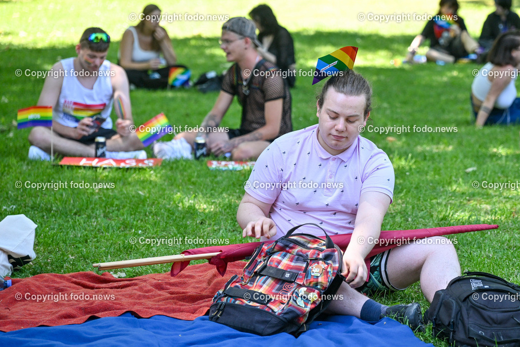 Linzpride 2025_ 21.06.2025-6 | 21.06.2025, Linz, AUT, Linzpride 2025, im Bild Teilnehmer an der Linz Pride 2025