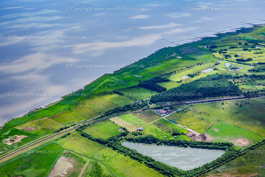 Sylt_Morsum_Nösse_Kuhle_Fernmeldeturm_ELS_7307130625 | SYLT 13.06.2025 Insel Sylt in der Nordsee in Morsum-Kliff im Bundesland Schleswig-Holstein. // Center on the seacoast of North Sea on Sylt Island in Morsum.clif in the state Schleswig-Holstein. Foto: Martin Elsen
