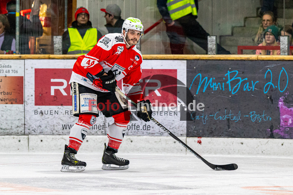 Spiel 5 Viertelfinale TSV Peißenberg Miners vs HC Landsberg Riverkings | Eishockey Bayernliga Playoffs 2023/2024, Spiel 5 Viertelfinale TSV Peißenberg Miners vs HC Landsberg Riverkings, 20240301,
Martin LIDL (Miners 44) in Aktion,
2024-03-01 in Peißenberg (Eisstadion)
44 Martin LIDL (Miners 44)
Copyright: WolfgangxLindner foto-lindner.de