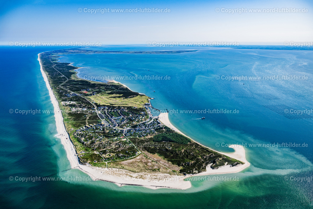 Sylt_Hörnum_Hörnumer_Odde_ELS_2793210625 | HöRNUM (SYLT) 21.06.2025 Küstenbereich der " Hörnumer Odde " in Hörnum auf der Nordseeinsel Sylt im Bundesland Schleswig-Holstein. Weiterführende Informationen bei: Sylt Marketing GmbH. // Coastal area of the " Hoernumer Odde " in Hoernum on the North Sea island of Sylt in the federal state of Schleswig-Holstein. Further information at: Sylt Marketing GmbH. Foto: Martin Elsen