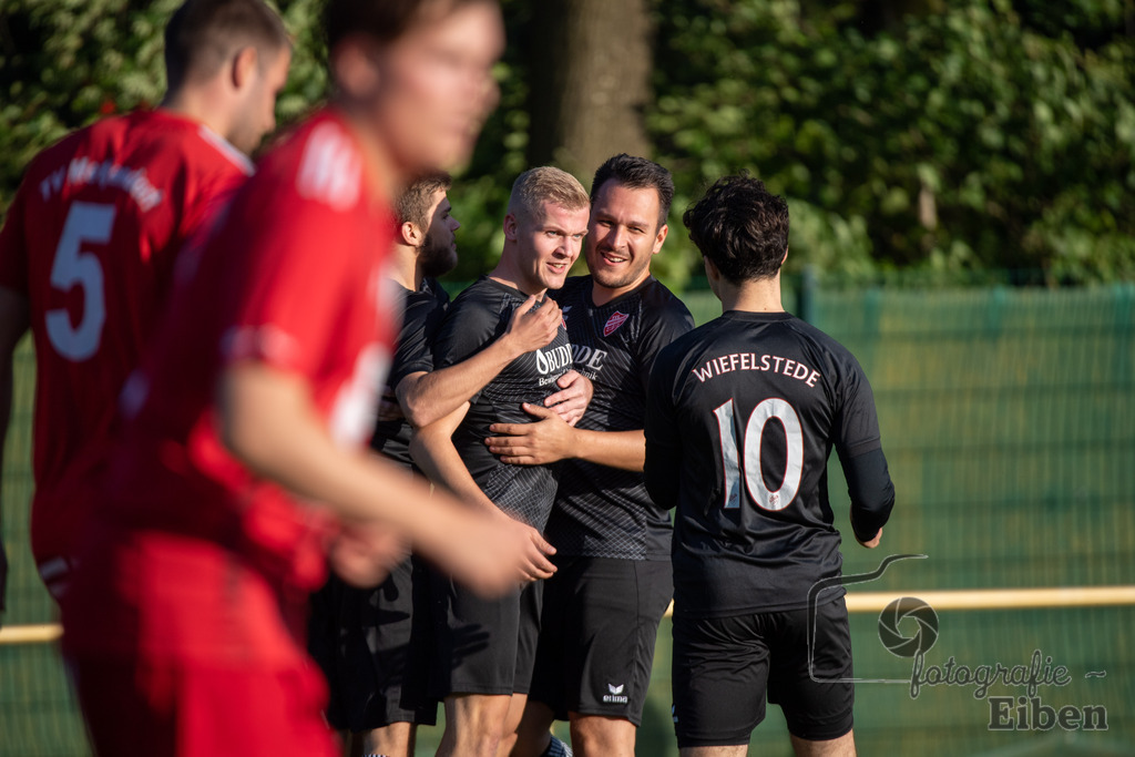 TV Metjendorf-SVE Wiefelstede | Kreisliga Herren;TV Metjendorf (rot)-SVE Wiefelstede (schwarz) am 08.08.2023; in Metjendorf (Sportanlage Metjendorf), Photo: Philip Eiben 2023 - Realisiert mit Pictrs.com