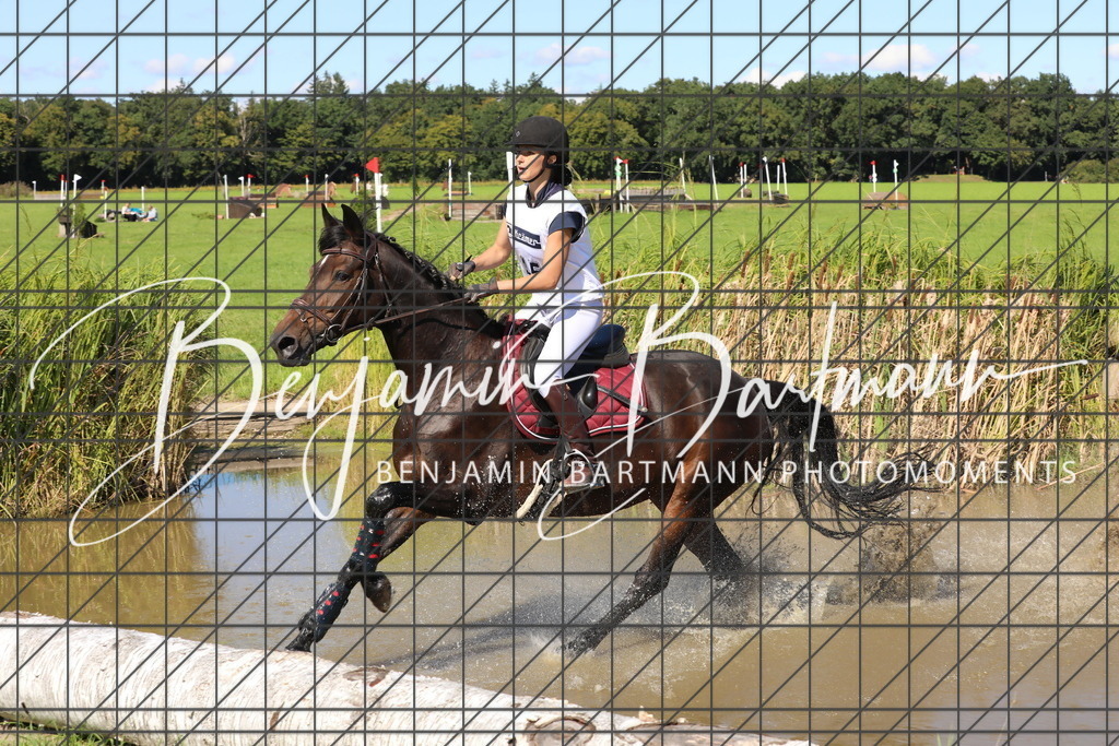 AZ2A0443 | Benjamin Bartmann Photomoments