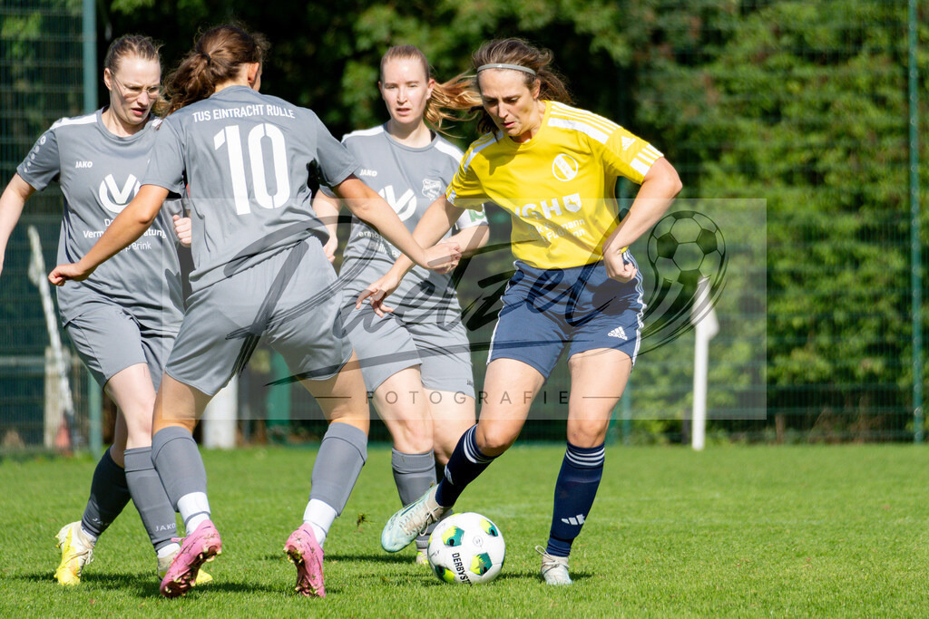 20260906_RULSVK_0641 | Fußball, Frauen:   beim Spiel der Kreisliga zwischen SG Rulle/Haste vs. SV Kettenkamp am 06.09.2026 im Stavermann-Sportpark in Rulle/Wallenhorst, Deutschland.(Foto von Nico Paetzel) - Realisiert mit Pictrs.com