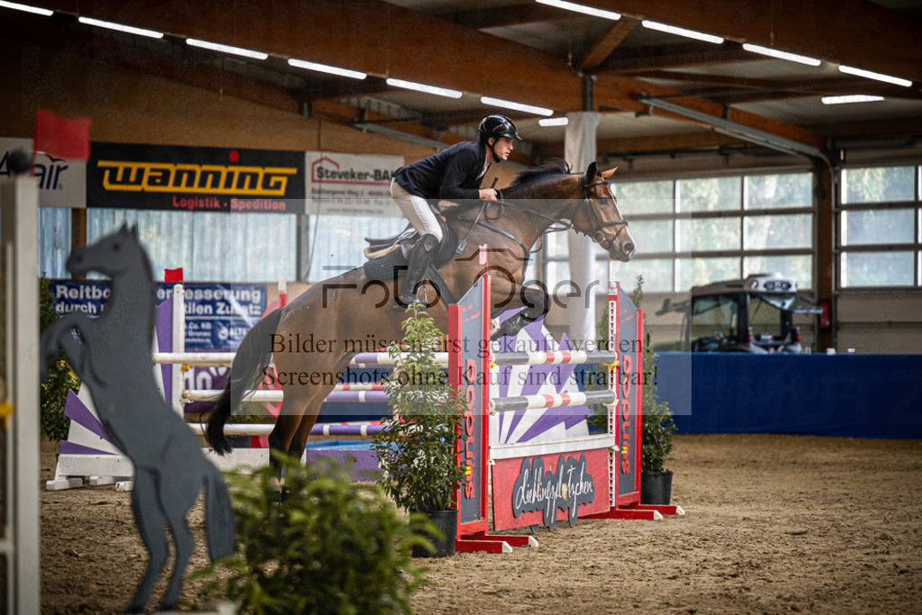 DOS_1228 | Entdecke hochwertige Reitturnierfotos von Foto Oger. Professionell, emotional und authentisch – jetzt Lieblingsmomente im Shop bestellen.Deutschlandweite Turnierfotografie. - Realisiert mit Pictrs.com