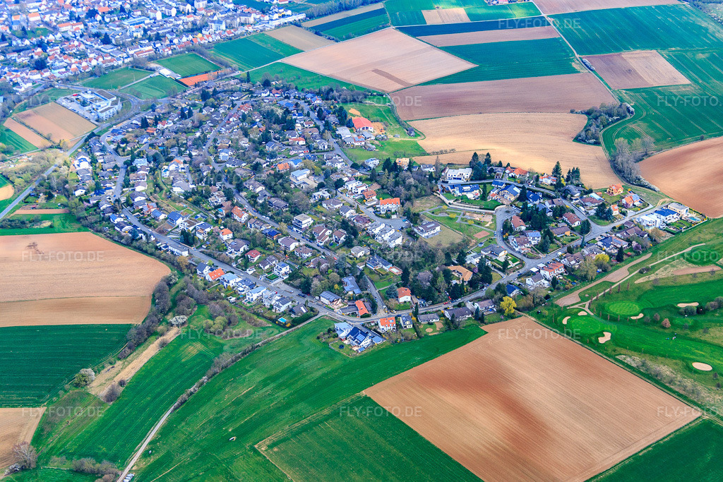 Luftbild: Stetteritzring am Golfplatz im Ortsteil Gundernhausen in Roßdorf im Bundesland Hessen in Deutschland. Foto: IMG_077269.jpg vom 12.04.2015 durch Werner Riehm/FLY-FOTO.de