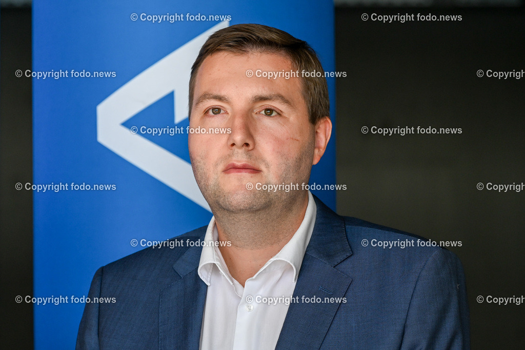 Linz AG_ Wasserrettung Pichlingersee_ 12.09.2023-7 | 12.09.2023, Linz Pichling, AUT, Linz AG, Eroeffnung des neuen Gebaeude der Wasserrettung, im Bild StR Michael Raml (FP)