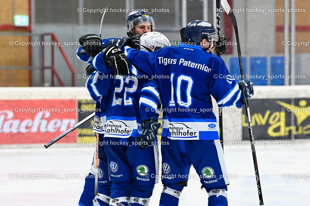 EC Tigers Paternion vs. EC Virgen 12.2.2023 | Jubel EC Paternion Mannschaft, #10 Ortner Philipp, #22 Neuschitzer Nino, #8 Ortner Sandro