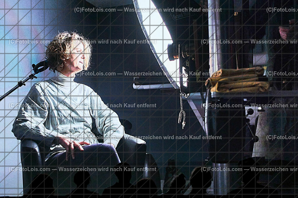 ALP8597_Linz_ARS-Elektr_MH_Nassplattenfotografie_Newman Rita | (C)FotoLois.com, Alois Spandl, Linz an der Donau - ARS Elektronica Center, Multimediashow über Nassplattenfotografie von Markus Hofstätter, Fr 13. Oktober 2023.