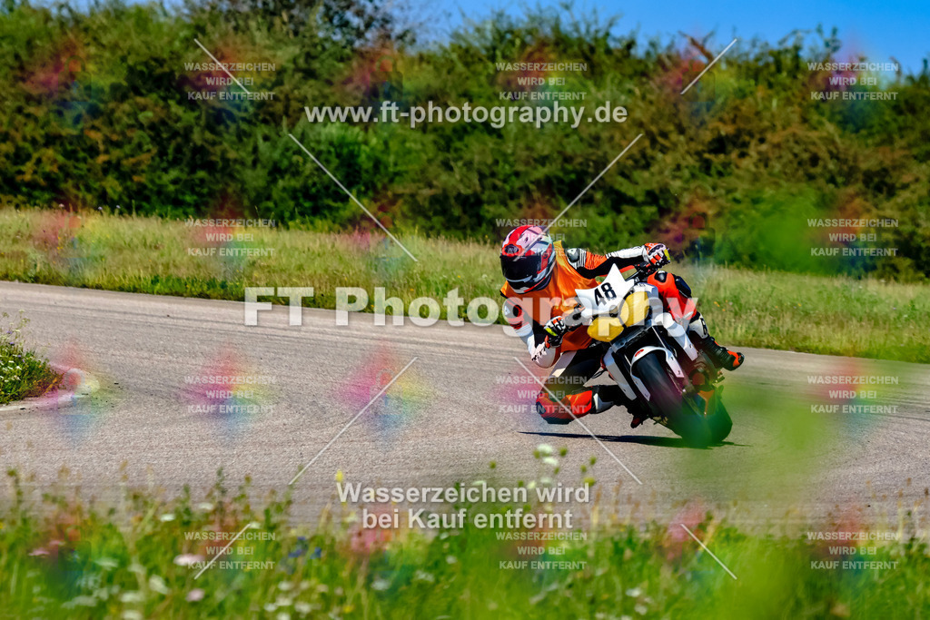 048-3177 | Hier findet Ihr Bilder von Touristenfahrten auf der Nürburgring Nordschleife oder von anderen Veranstaltungen die ich besucht habe. Viel Spass beim Durch Schauen 