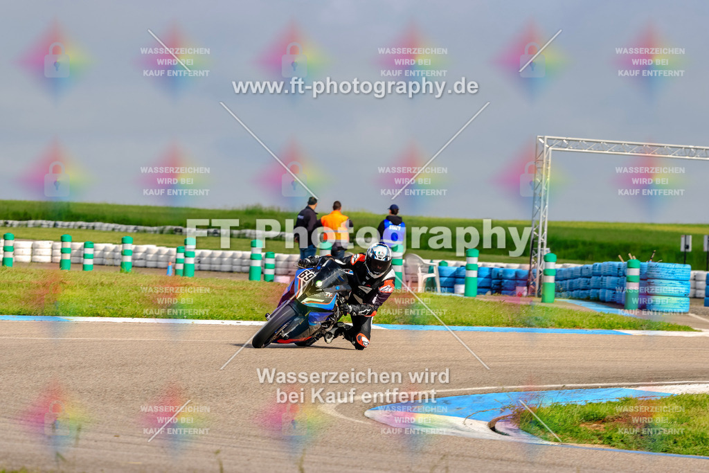 MotoTeam-8250 | Hier findet Ihr Bilder von Touristenfahrten auf der Nürburgring Nordschleife oder von anderen Veranstaltungen die ich besucht habe. Viel Spass beim Durch Schauen 