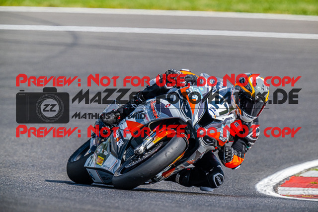 MaZZes_FotoMatrix_220506_97752 | Fotograf Mathias Schmid
Sportfotograf,
Eventfotograf,
Hochzeitsfotograf,
Portraitfotograf