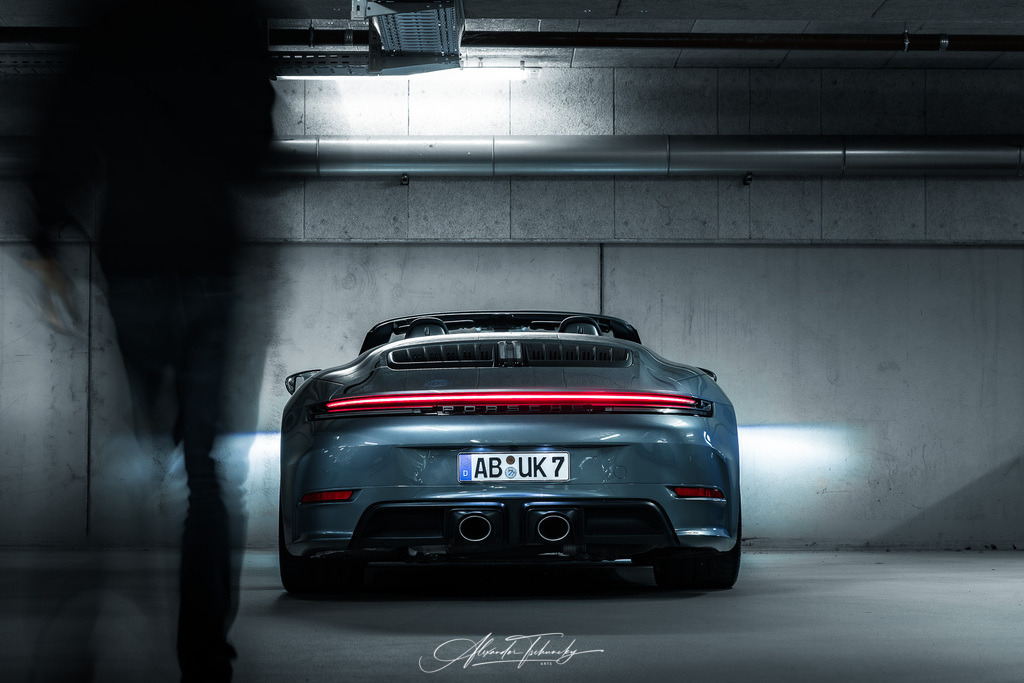 911 Carrera GTS Cabriolet | Entdecken Sie die faszinierende Welt von Alexander Tschuncky Arts: Kreative Fotografie, atemberaubende Automobilkunst und hochwertiger Bilderdruck. Lassen Sie sich inspirieren! - Realisiert mit Pictrs.com