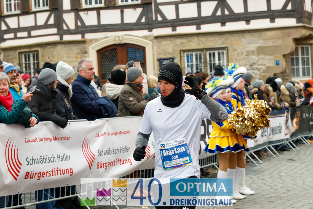 VR Bank Hauptlauf 10km | 40. Optima 3koenigslauf 2026 - Realisiert mit Pictrs.com