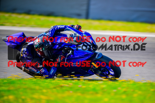 MaZZes_FotoMatrix_240831_6007705_7360 | R7