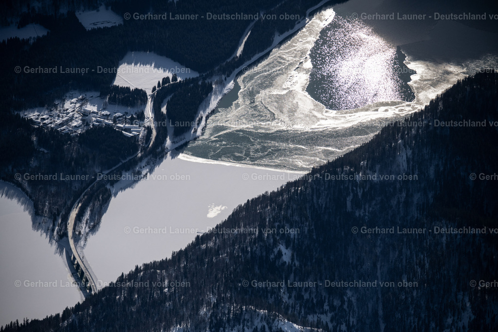 3900313 | Eisstrukturen auf dem Sylvensteinstausee