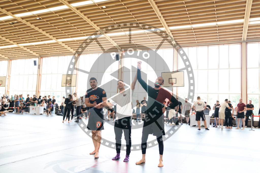 20240608PBB01062 | Fighters compete during the ILLCS VII summer edition luna livre competition in Hannover, Germany, on June 8, 2024.