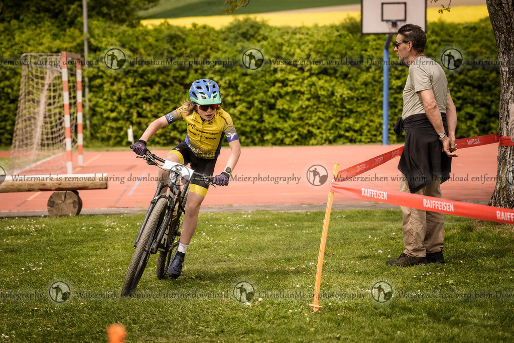 Eierlesen 2026 | Sie wurden bei einem Event oder Sportanlass fotografiert? Hier finden sie ihre Bilder! - Realisiert mit Pictrs.com