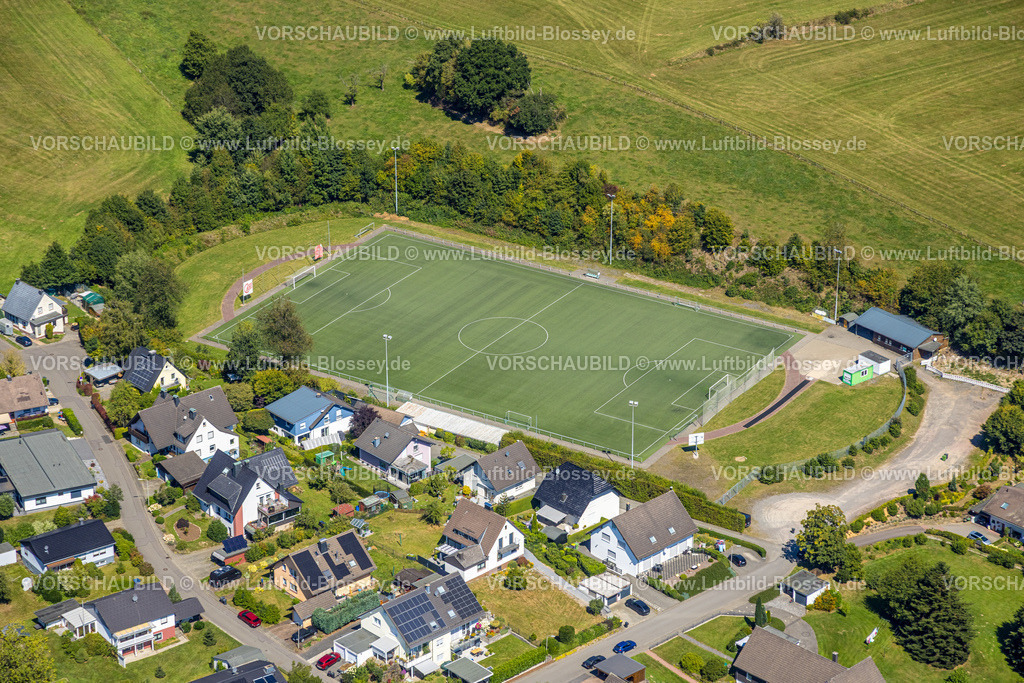Kierspe250813311 | Luftbild, Fußballstadion Sportplatz Rönsahl, Rönsahl, Kierspe, Sauerland, Nordrhein-Westfalen, Deutschland