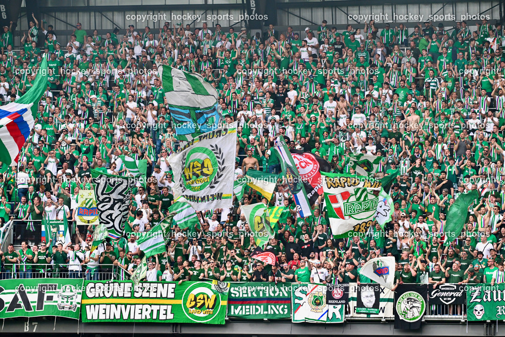 SK Puntigamer Sturm vs. SK Rapid Wien Siegerehrung, Impressionen | SK Rapid Wien Fans, SK Puntigamer Sturm vs. SK Rapid Wien Siegerehrung, Impressionen, SK Puntigamer Sturm vs. SK Rapid Wien Siegerehrung, Impressionen am 01.05.2024 in Klagenfurt (Wörthersee Stadion ), Austria, (Photo by Bernd Stefan)