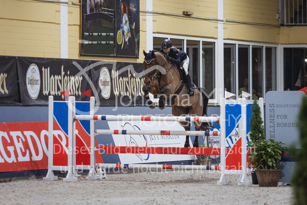 230211_Warstein_S1-StilSpr-323 | Deine schönsten Turniermomente als professionelle Fotos! Entdecke hochwertige Pferdesport-Fotografie im Online-Shop. Jetzt Fotos finden & bestellen!