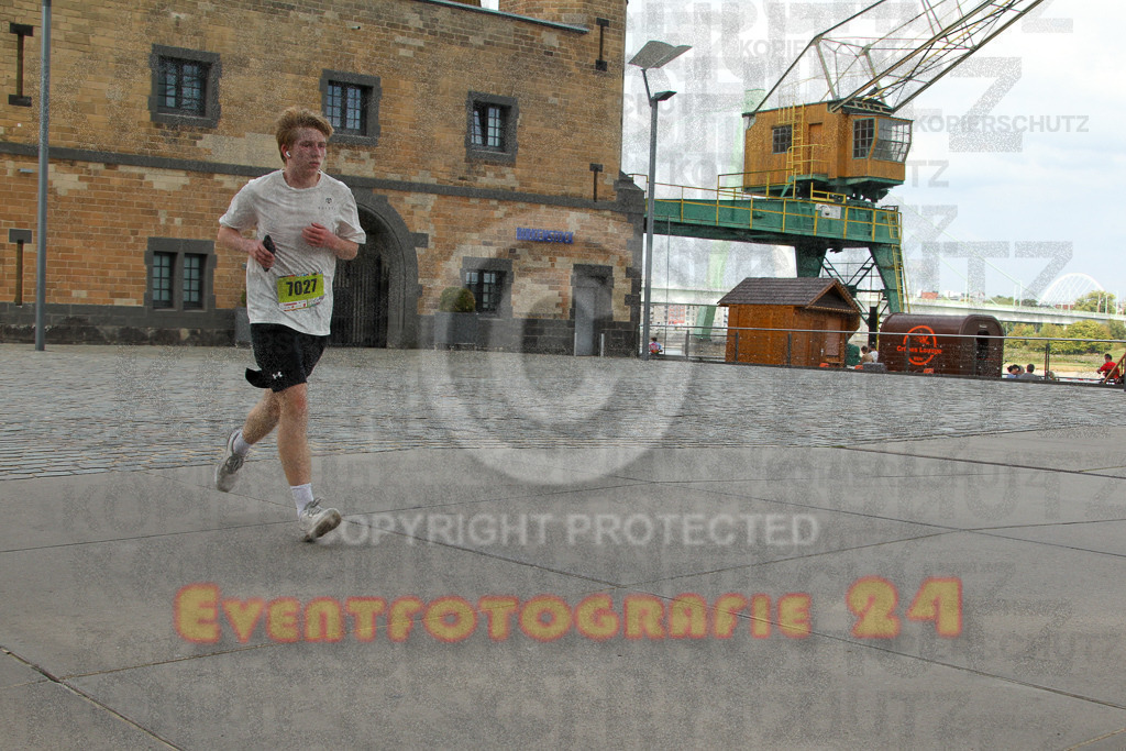 250920_1533_EV4_9137 | Sportfotografie im Rhein-Sieg Kreis, Köln, Bonn, NRW, Rheinland Pfalz, Hessen, etc. Unser Tätigkeitsfeld umfasst den Laufsport vom Volkslauf über den Marathon, Duathlon, Triathon bis zum Ultralauf wie Kölnpfad Ultra oder Schindertrail.